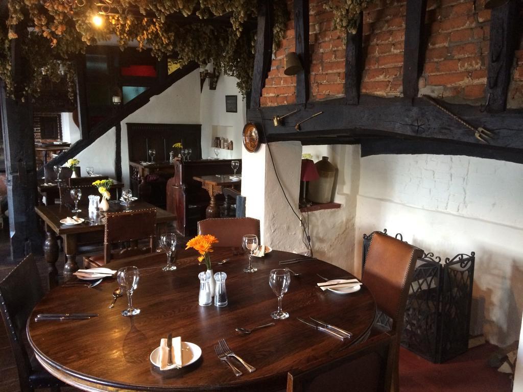 The Abbots Fireside - Channel Tunnel 엘함 외부 사진